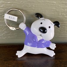 Vintage Novelty Keychain PVC Dog Pulling Ring Graphics Int'l 1980s NOS Purple