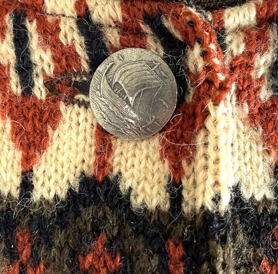 Cárdigan tejido de lana vintage de los años 50-60 SUECIA ISLANDESA BOTONES DE PELTRE 12 se adapta a 34" B Foto 3 de 4