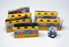 Vintage Sylvania Blue Dot FLASHCUBES GTE Camera Flash Cubes 15 bulbs-60 flashes!