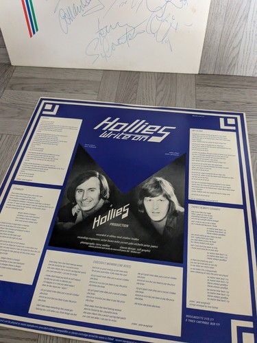 The Hollies - Write On Vinyl - Hand Signed By Whole Band In 1976 See Description - Picture 12 of 20