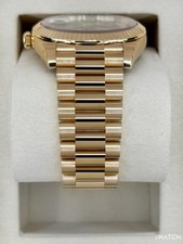 NEW 2026 Rolex Day-Date 40mm 228238 Presidential Green Ombre Dial (STICKERED) 4