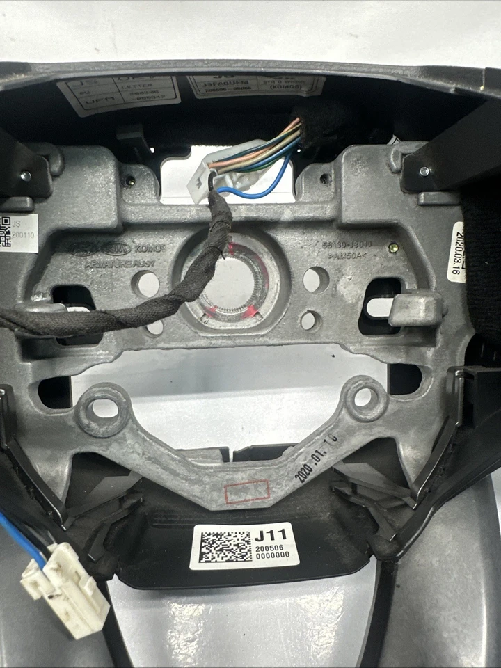 Volante Hyundai Veloster 2020 conjunto hatchback OEM 56100J3FA0UFM sin cuero Foto 2 de 4