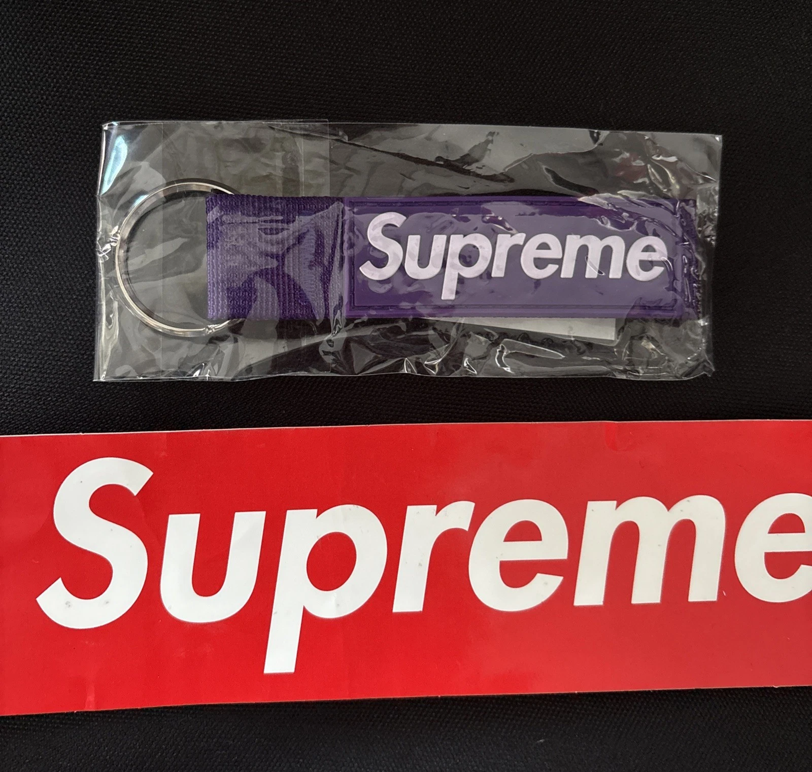 Porte clés Supreme Sangle Violet FW20