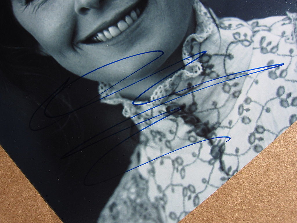 Picture 2 of 4