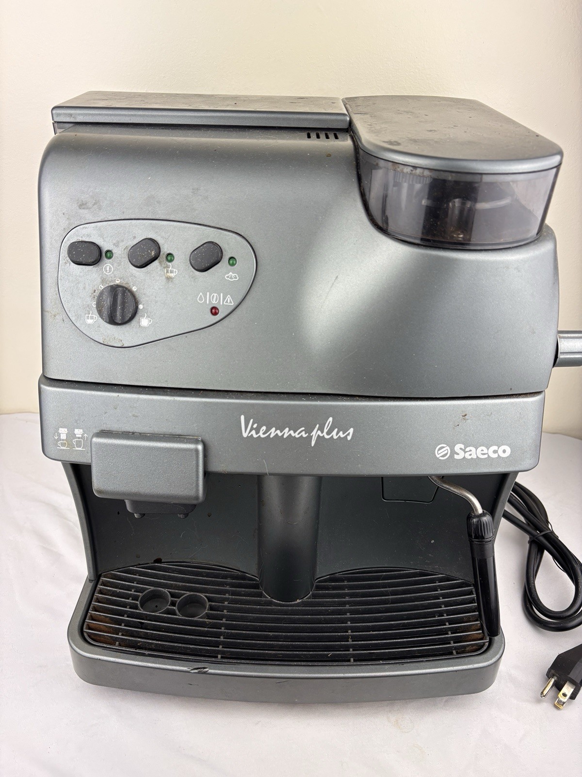 Saeco Vienna Plus Espresso Coffee Cappuccino Machine Powers On -Parts/Repair