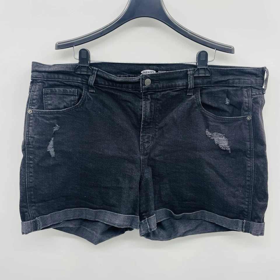 Old Navy Womens Plus Size 18 Mid Rise Boyfriend Cuffed Denim Shorts Black Jack - Image 3 of 4