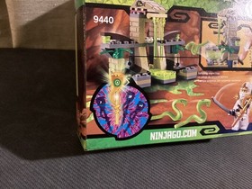 Lego Ninjago Masters of Spinjitzu Venomari Shrine 9440 Zane ZX Green Snakes 2012