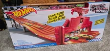 Hot Wheels Six lane raceway 8 ft long