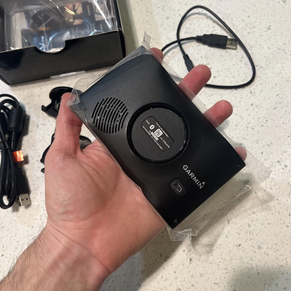 New Garmin Nuvi 2598 LMTHD , Open Box - Image 2 of 4