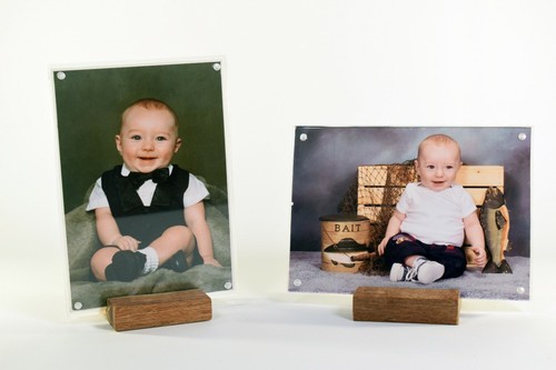 Neu!!! Acryl Bilderrahmen 5x7 mit Eichenständer (2 Stück) - Bild 8 von 9