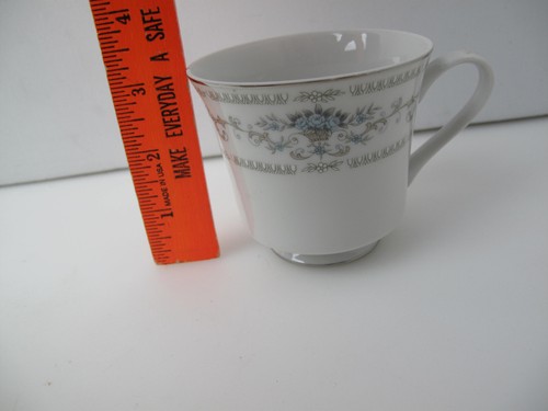 Vintage Diane by Wade Japan Fine Porcelain China Coffee Tea Cup - Picture 4 of 5