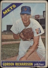 1966 Topps #51 Gordon Richardson - New York Mets *CREASES*