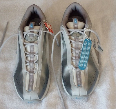 Womens Nike Air Training Sneaker Size 11 NWT