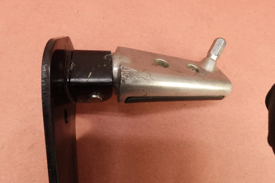 2014 11-17 Triumph SPEEDMASTER Front Right Foot Peg Rest Step (BENT) - Image 2 of 4