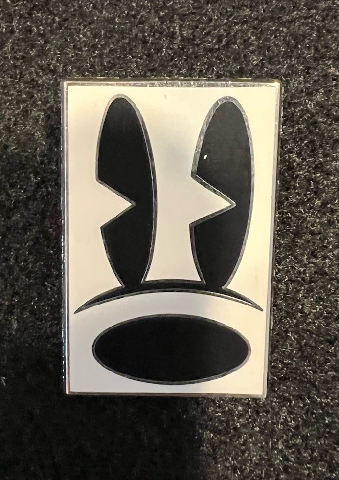 Disney Pins - 2010 Oh Mickey! Series Mickey’s Eyes and Nose Pie Eyed