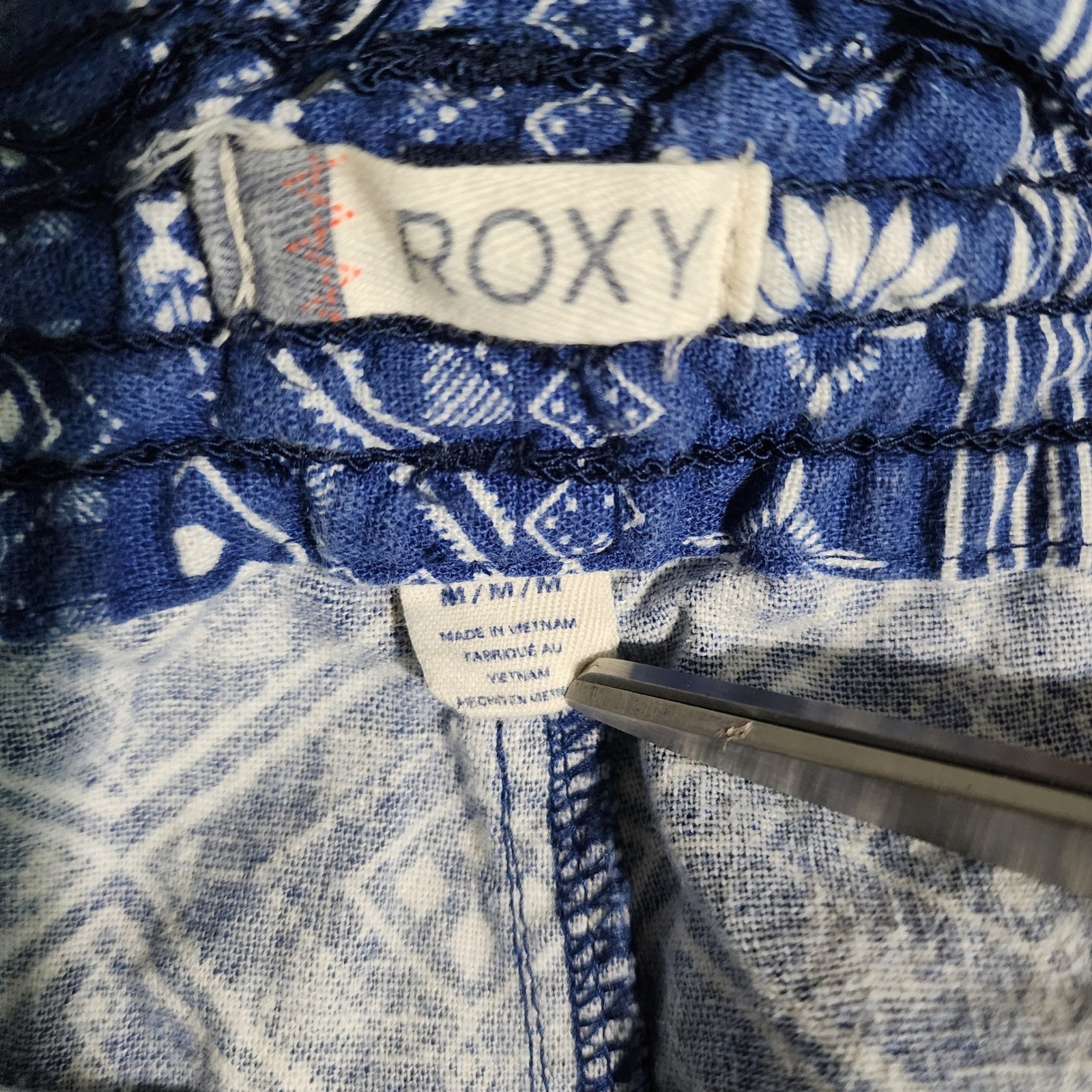 ROXY Women's Blue White Patterned Lightweight Lou… - image 6