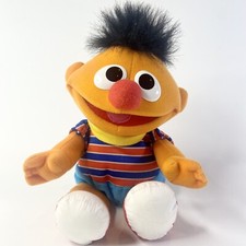 Vintage Sesame Street Tickle Me Ernie Soft Doll TYCO 1996 Giggles and Shakes12"