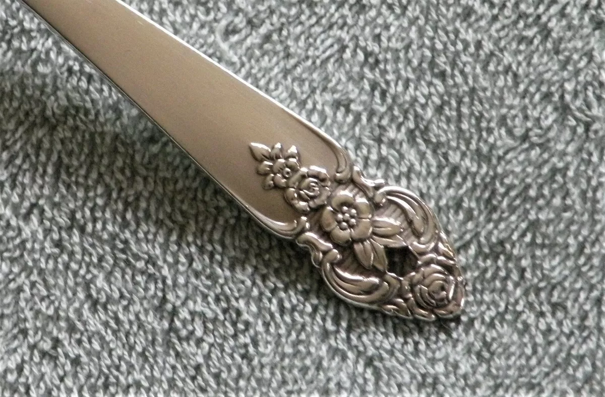 DISTINCTION PRESTIGE PLATE Oneida Silverware Flatware
