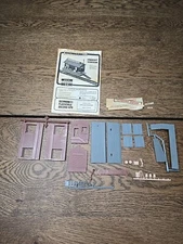 Bachmann HO Scale Plasticville Freight Station #2671 Complete Kit Vintage