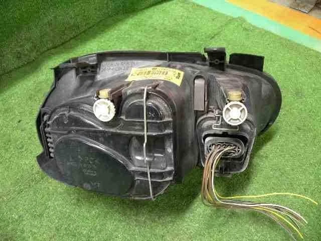 VOLKSWAGEN Golf 2000 Left Headlight [Used] [PASKU471109] - image 3 of 4