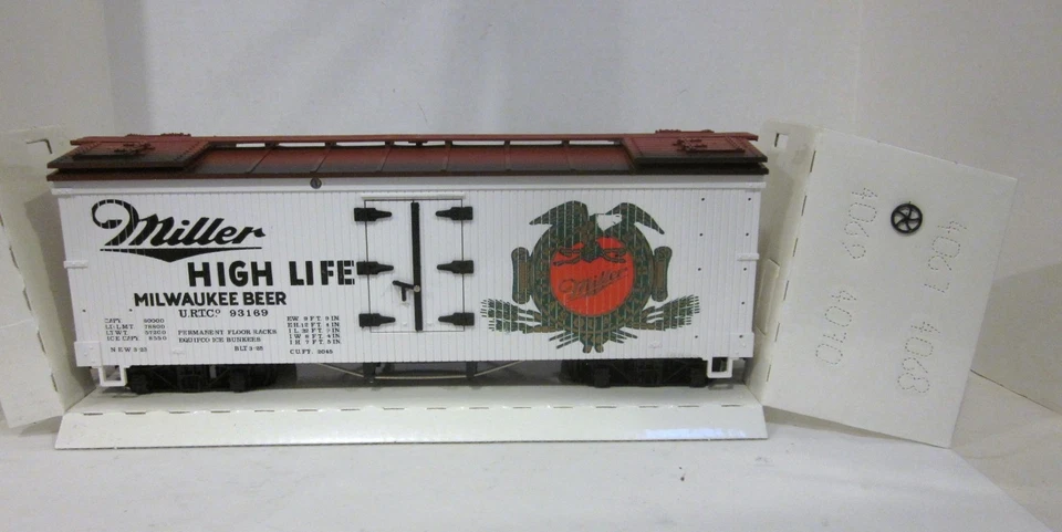 LGB 4072: MILLER HIGH LIFE Beer Reefer NIB w/Sleeve - Image 3 of 4