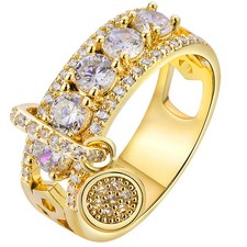 Elegante anillo de aleación enchapado en platino con circón brillante ligero exquisito