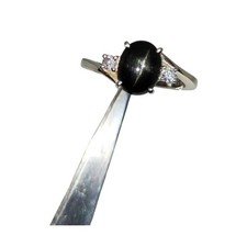 Anillo solitario de plata de ley 925 con detalles blancos de zafiro estrella negra con detalles blancos