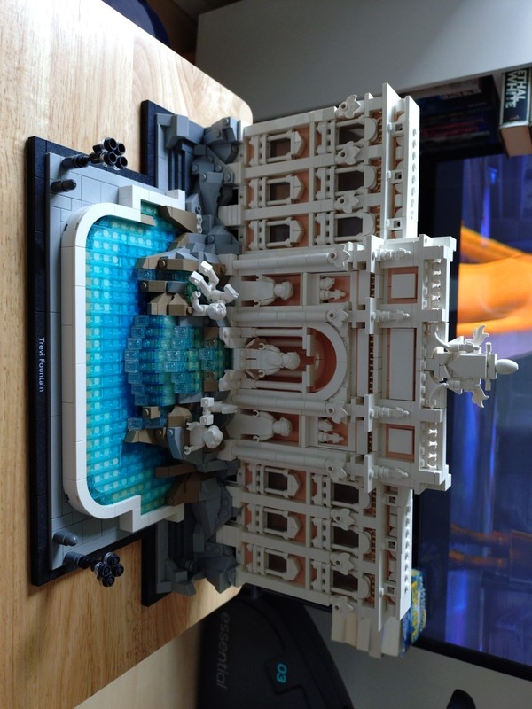 LEGO Architecture 21062 Trevi Fountain Building Set