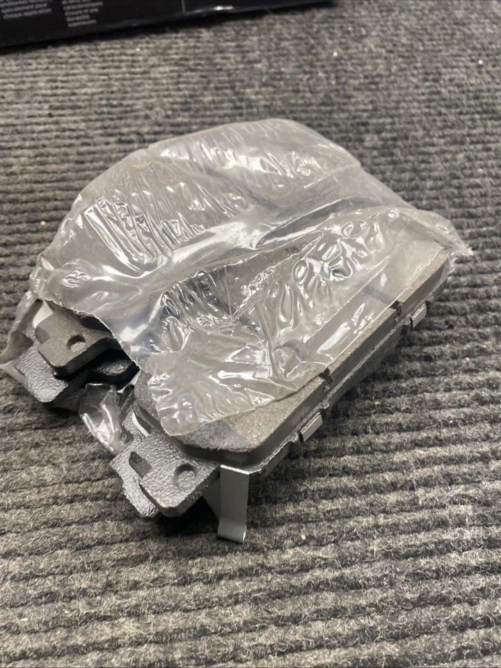 Pastillas de freno delanteras Honda Accord 2013-2022, 2016-2022 EHT 1654H Foto 4 de 4