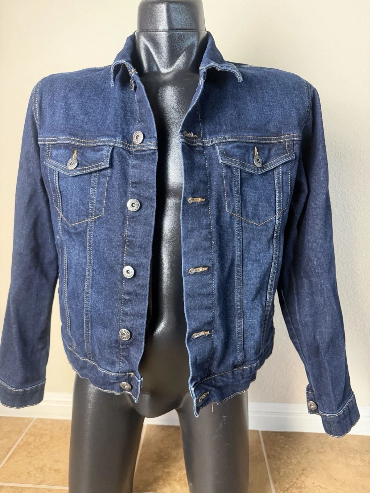 Goodfellow & Co Men’s Denim Trucker Jacket Dark Wash – Size M – Button Front