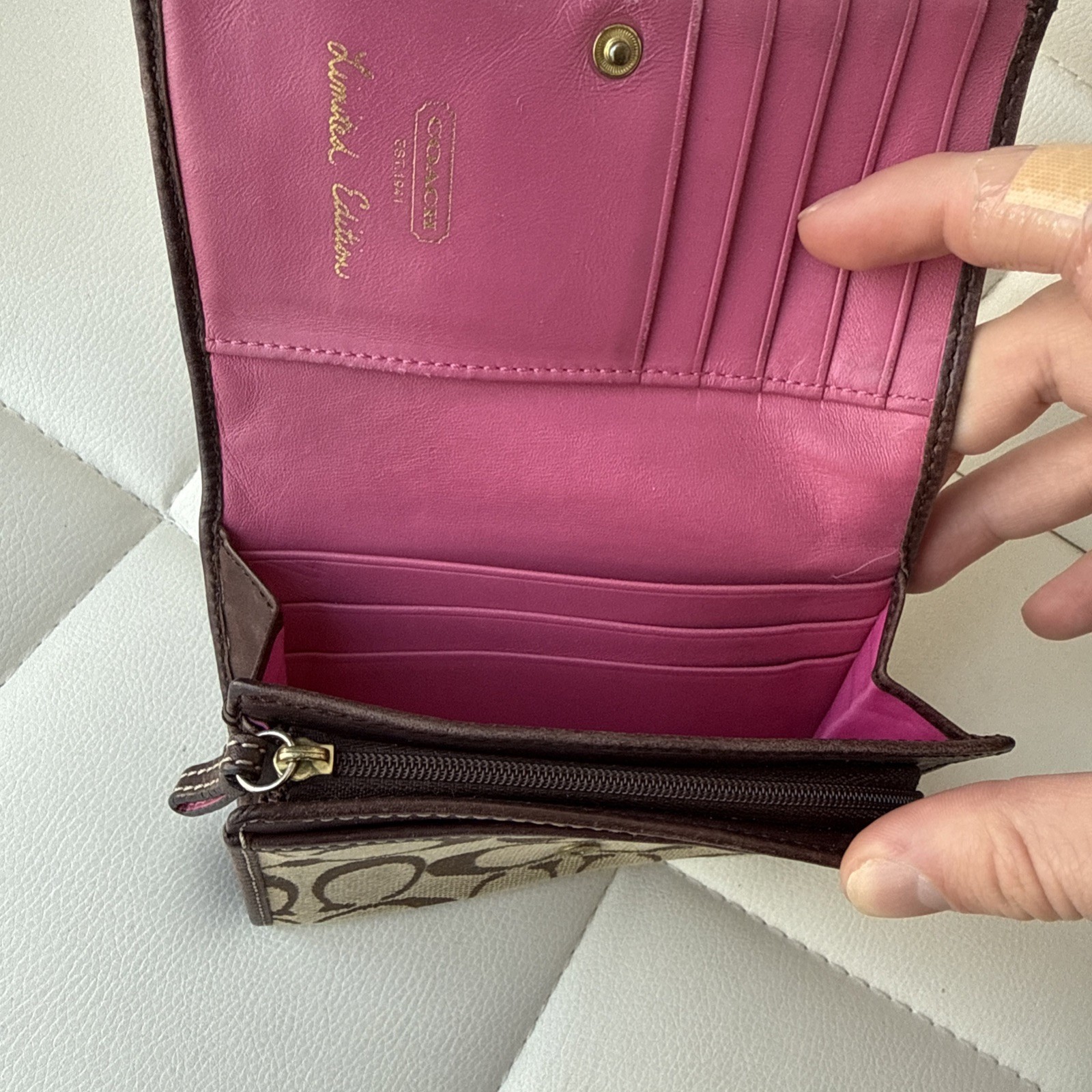 Coach Signature C Pink Stripe Purse Clutch Chain Link Limited Edition Y2K RARE thumbnail 10