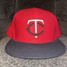 Minnesota Twins New Era Diamond Era 59FIFTY Fitted Hat 8 Red Black