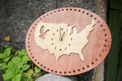 wooden wall clock new design Beautiful color for wall hanging and decorative