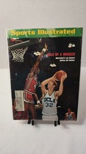 Sports Illustrated December 10, 1973 UCLA BY A WHISKER Len Elmore Bill Walton