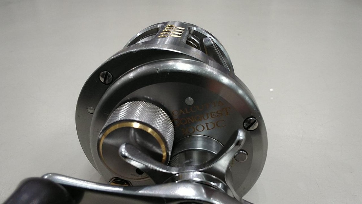 リール SHIMANO 04 CULCUTTA CONQUEST 100DC Shimano 04 Calcutta Conquest 100DC Right-Hand Baitcasting