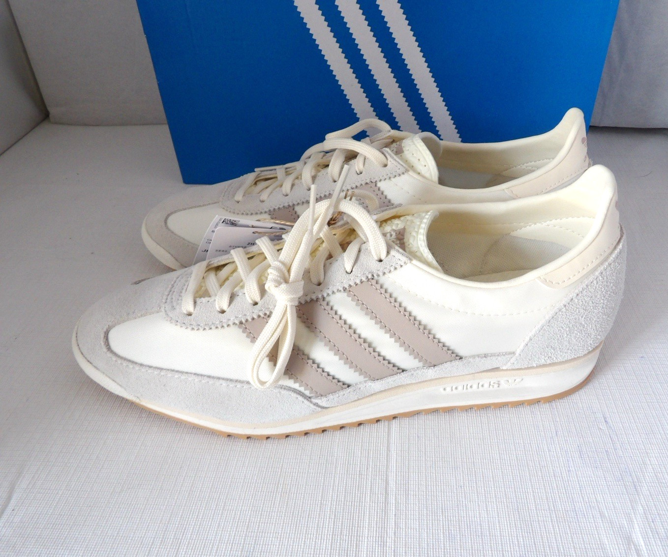 NWOB Authentic ADIDAS SL 72 OG Ivory, Gray Women's Shoes Size 9 Medium