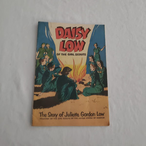 VTG “Daisy Low of the Girl Scouts” Comic Booklet COPYRIGHT 1954 USA