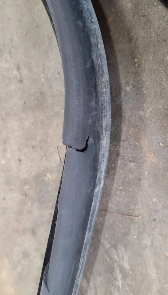 Juego de pares de sellos de puerta trasera izquierda y derecha BMW X5 2000-2006 negro sello genuino E53 Foto 4 de 4