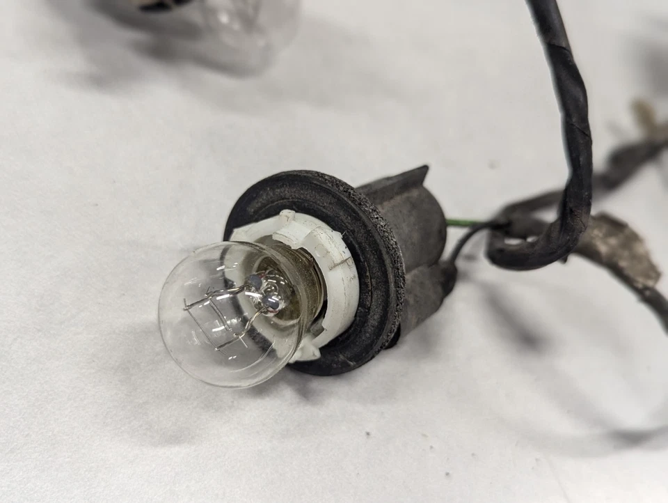 92 BUICK ROADMASTER LUZ TRASERA ARNÉS DE CABLEADO 1992 OEM Foto 4 de 4