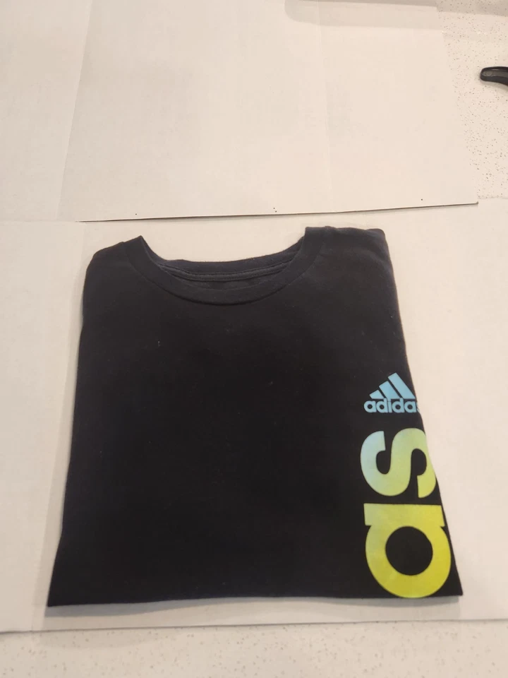 Camiseta niño negra talla mediana 10/12 marca Adidas Foto 3 de 4