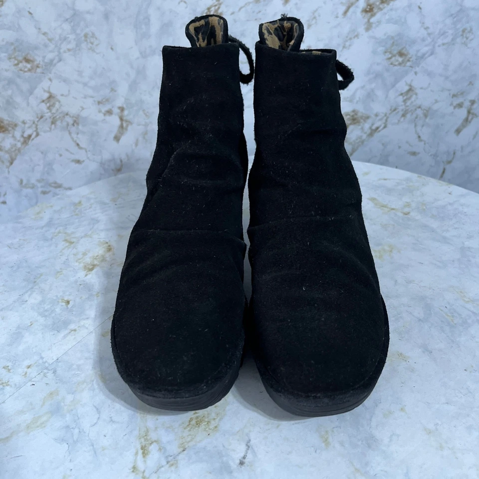 Fly London Yama 39 女式 8 码鞋黑色麂皮绒舒适楔形踝靴 — 第 3/4 张图片