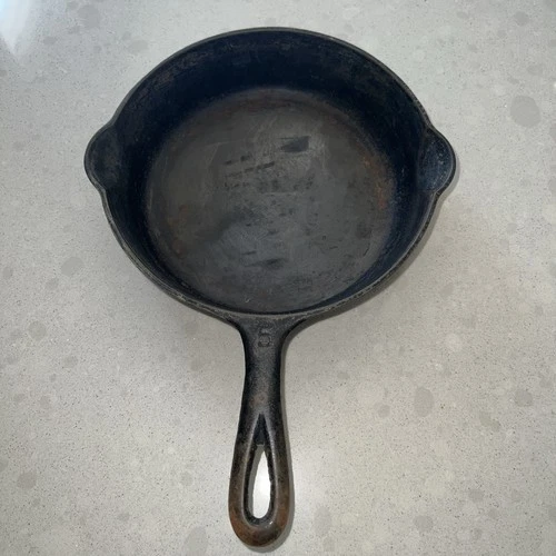 Antique GRISWOLD No.5 Cast Iron Dble Spout Sm Logo Skillet Fry Pan Erie PA 724