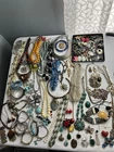 HUGE VINTAGE MODERN COSTUME JEWELRY LOT 100+pcs NECKLACES EARRINGS SOME SIGNED