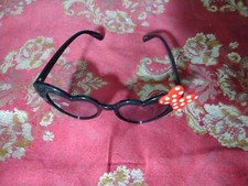 Disney Minnie Mouse Heart Shaped Polka Dot Print Sunglasses with Bow Black  Red