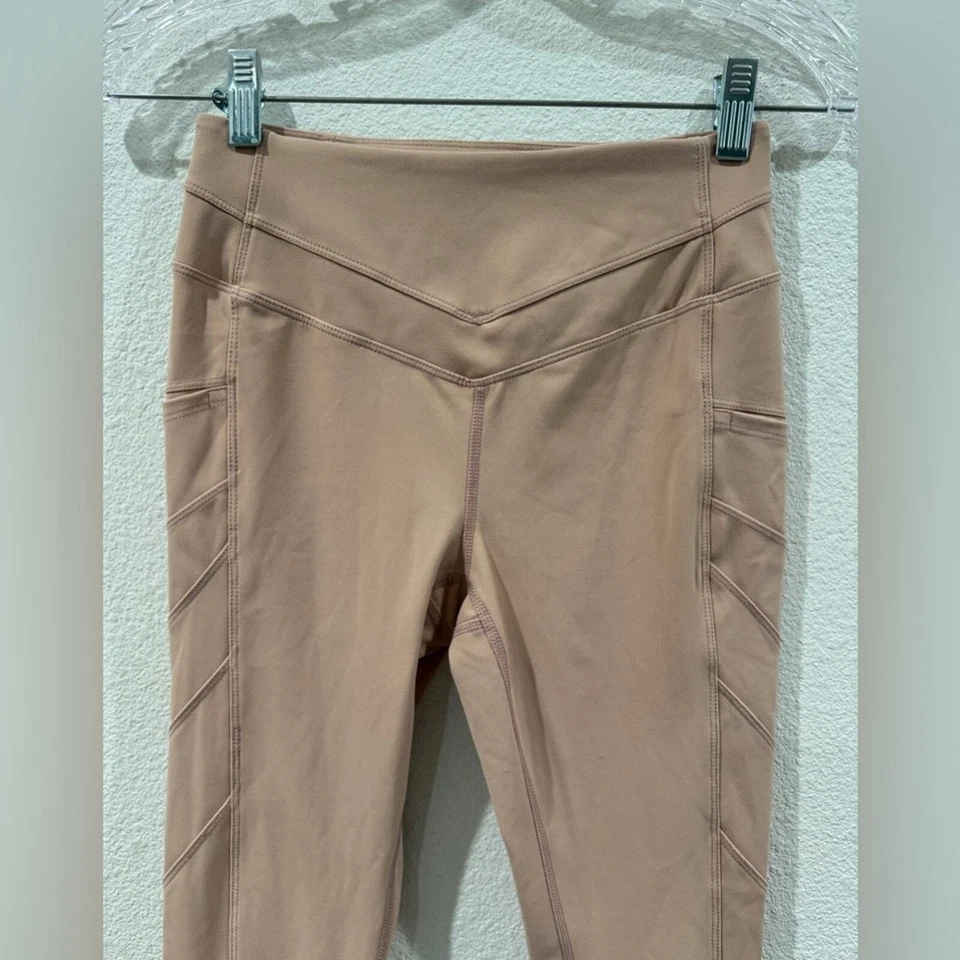 Leggings Atléticos Free People Movement On Cloud Nine Nude Crema Yoga Talla XS Foto 2 de 4