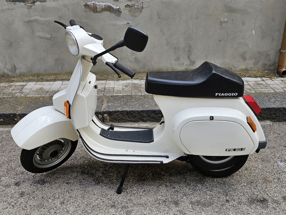 Motorcycles Piaggio Vespa Pk 50 S Moped Vespa Pk 50 Restaurata