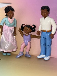Loving family DREAM Dollhouse Family  African American Set 1993 mom dad girl lot
