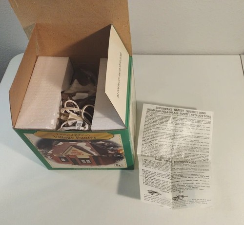 1999 Ceramic Marsh Village Pantry Convenience Store Limited Edition Ceramic Lit - Picture 5 of 10