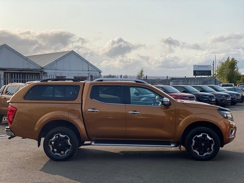 2020 Nissan Navara 2.3 dCi Tekna Pickup Double Cab 4dr Diesel Auto 4WD Euro 6 (1 - Picture 7 of 24
