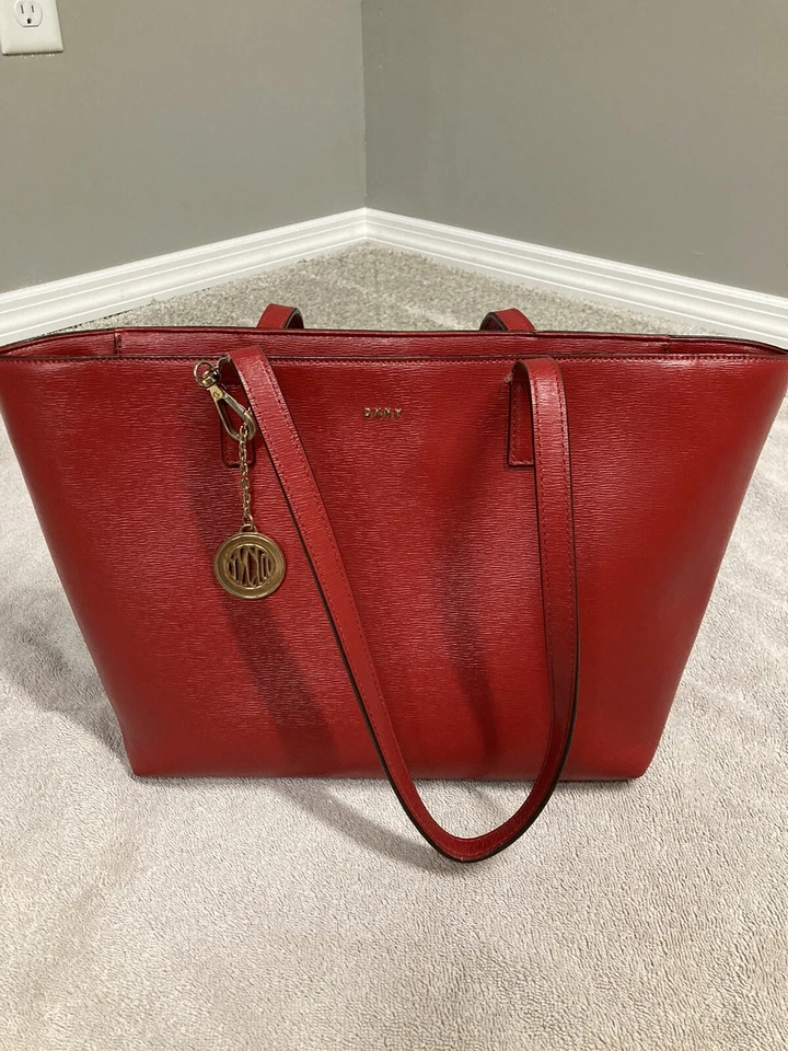 Bolso de Mano Donna Karan DKNY Clásico Imitación Cuero Rojo Brillante Foto 2 de 4